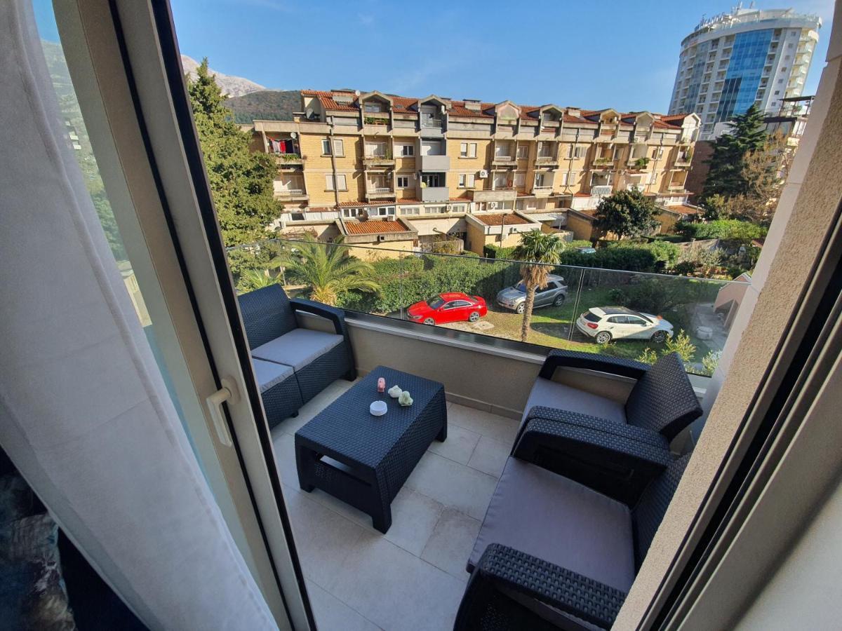 As Apartment
